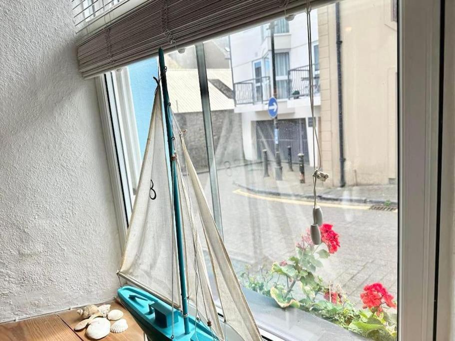 Ship Cottage Tenby Beach 50M Exterior foto